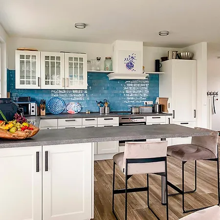 Schwalbennest, Nr 49 Parow