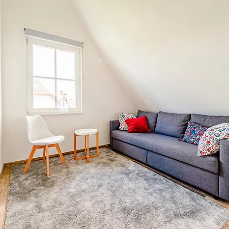 Schwalbennest, Nr 49 Semesterbostad