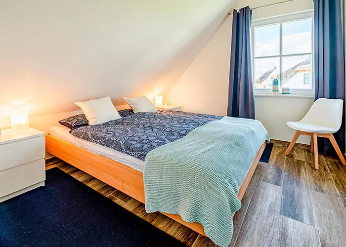 Schwalbennest, Nr 49 *